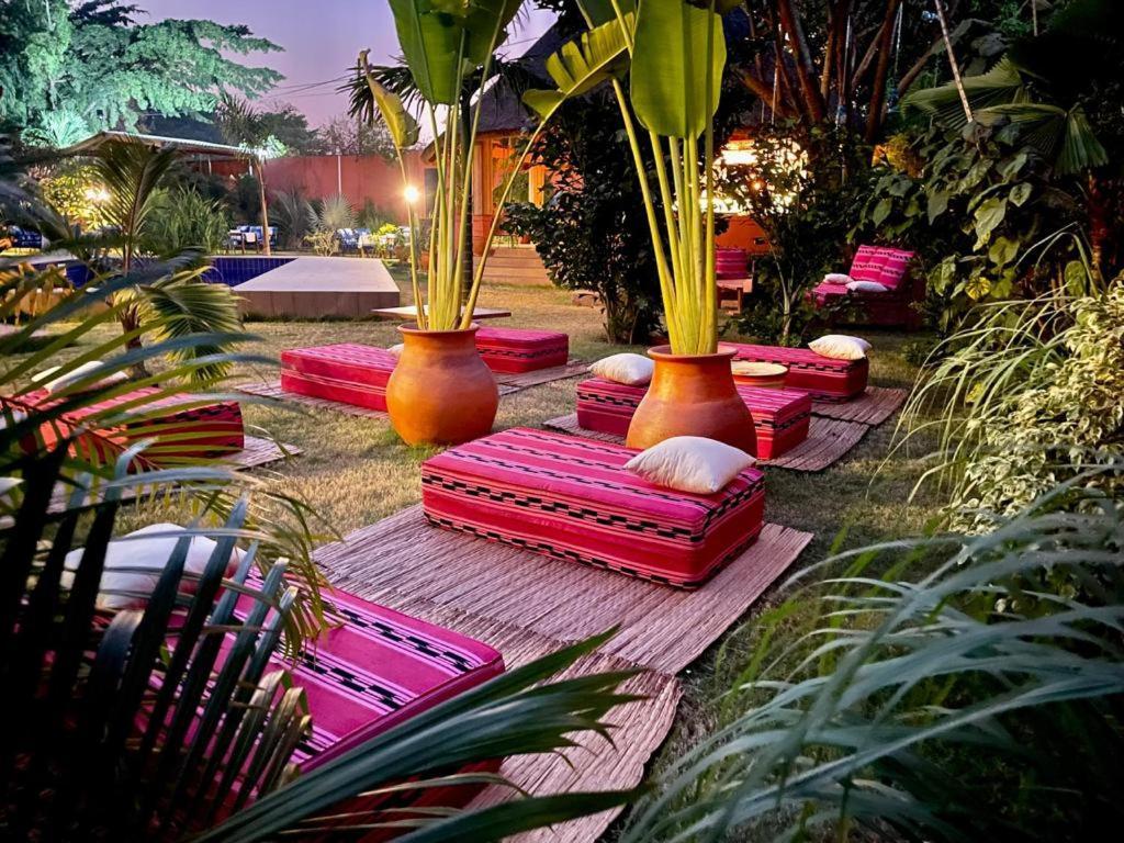 Le Kentia Hotel Lome Exterior photo