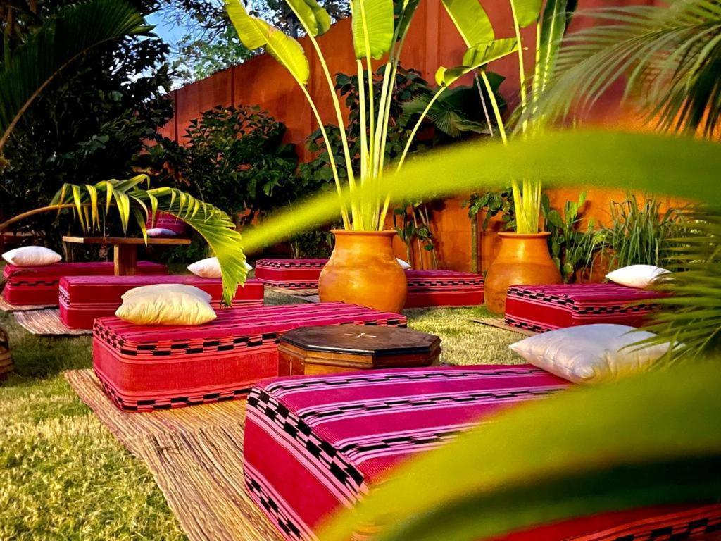 Le Kentia Hotel Lome Exterior photo